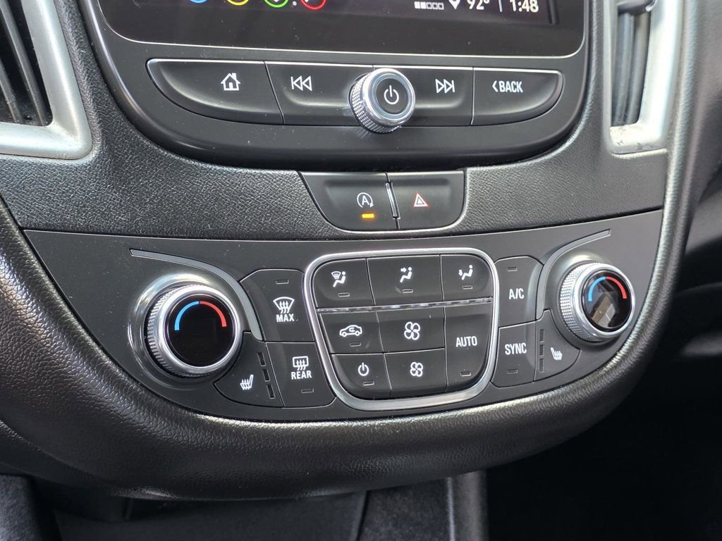 Used 2022 Chevrolet Malibu LT w/ Leather Package image 17