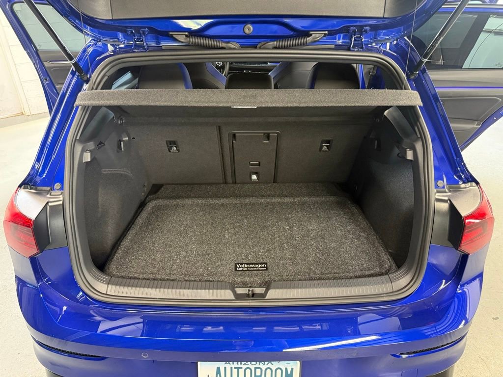 Used 2024 Volkswagen Golf R image 36