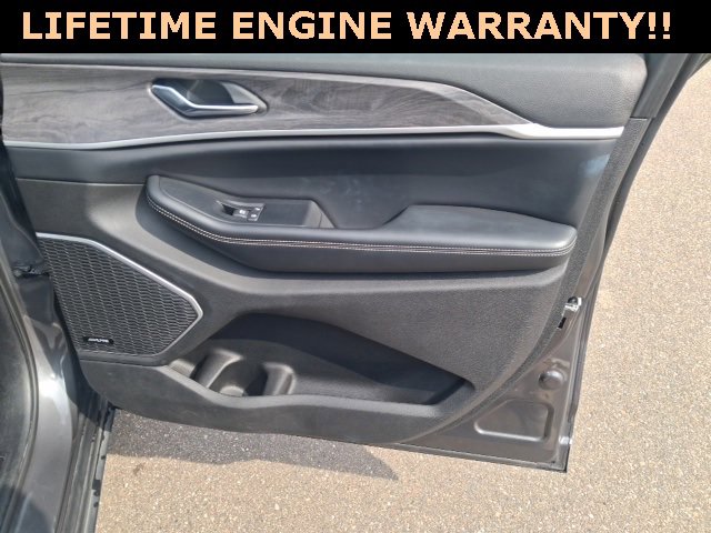 Used 2024 Jeep Grand Cherokee Limited 4xe image 23