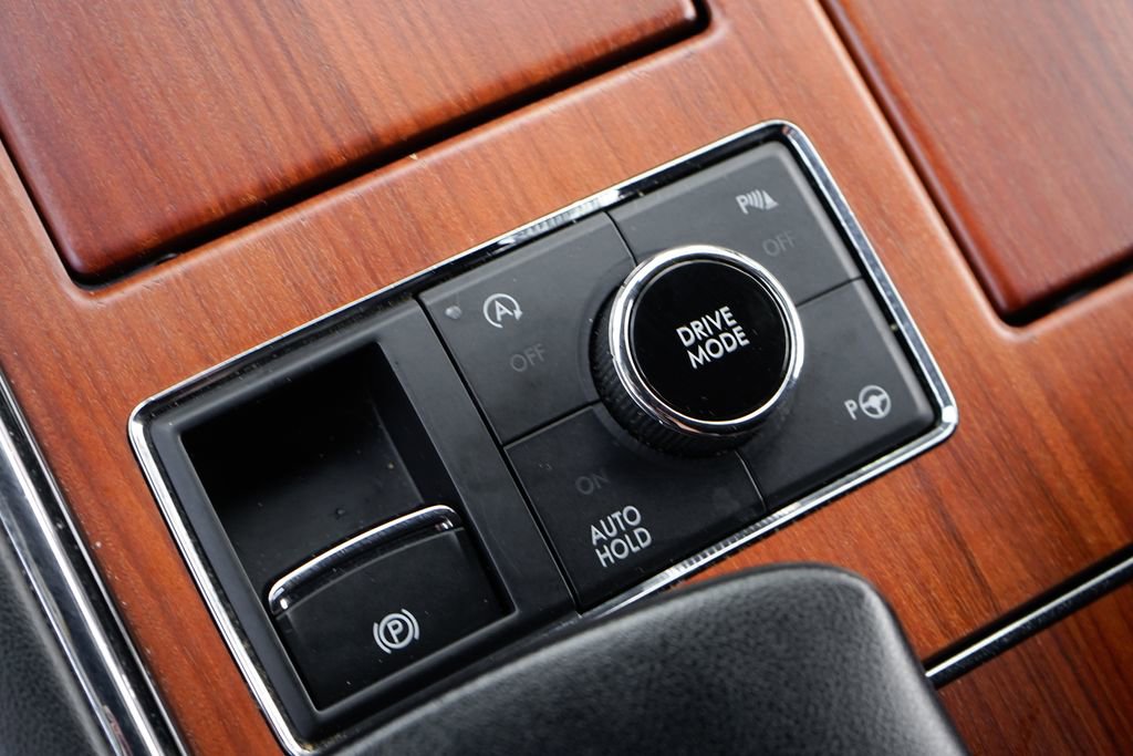Used 2020 Lincoln Navigator Reserve w/ Equipment Group 208A Reserve image 36