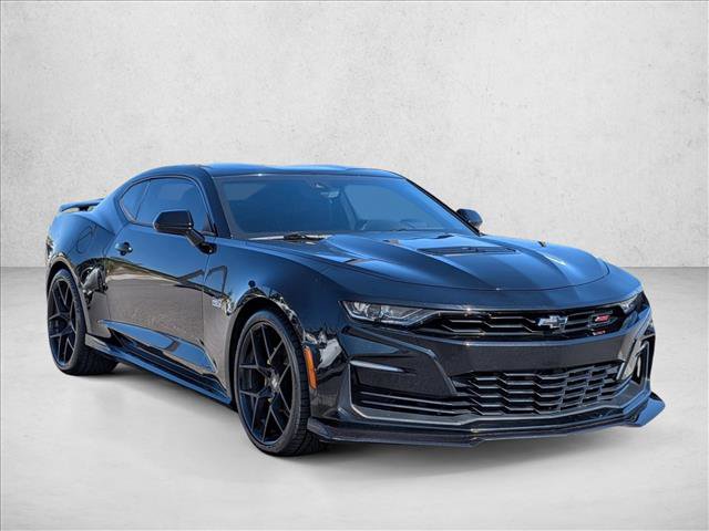 Used 2020 Chevrolet Camaro SS RWD image 3