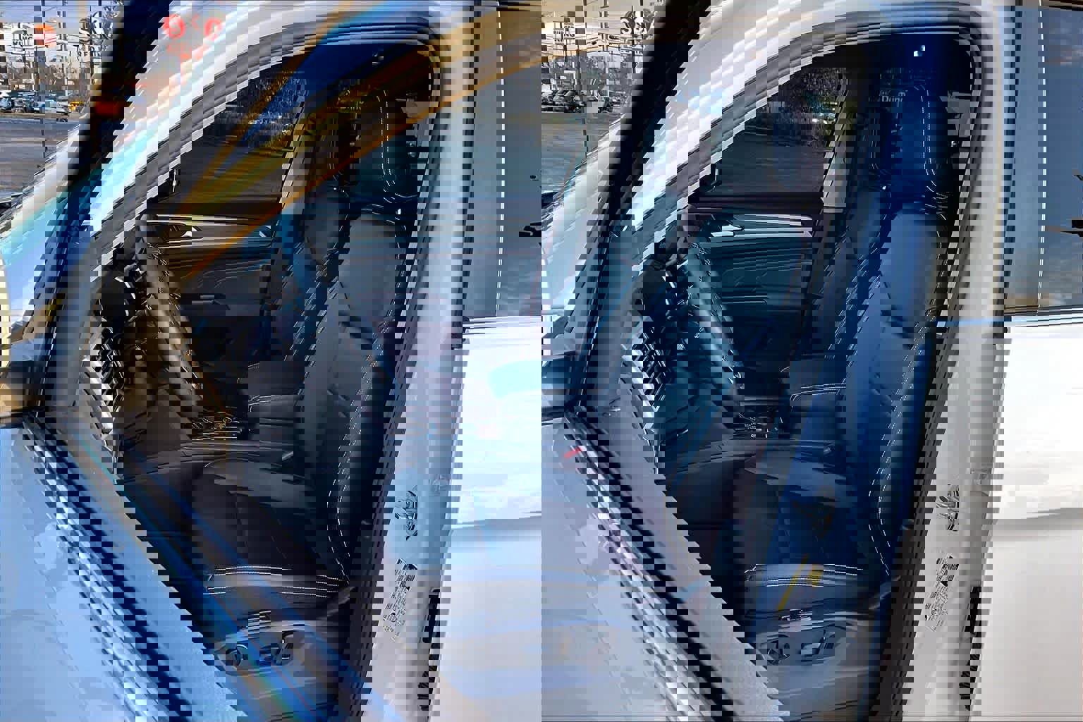 Used 2023 Volkswagen Atlas SEL image 7