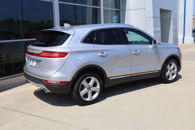 Used 2017 Lincoln MKC Premiere AWD/4WD image 3