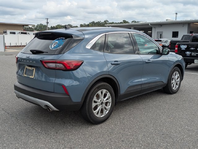Used 2023 Ford Escape Active FWD image 3