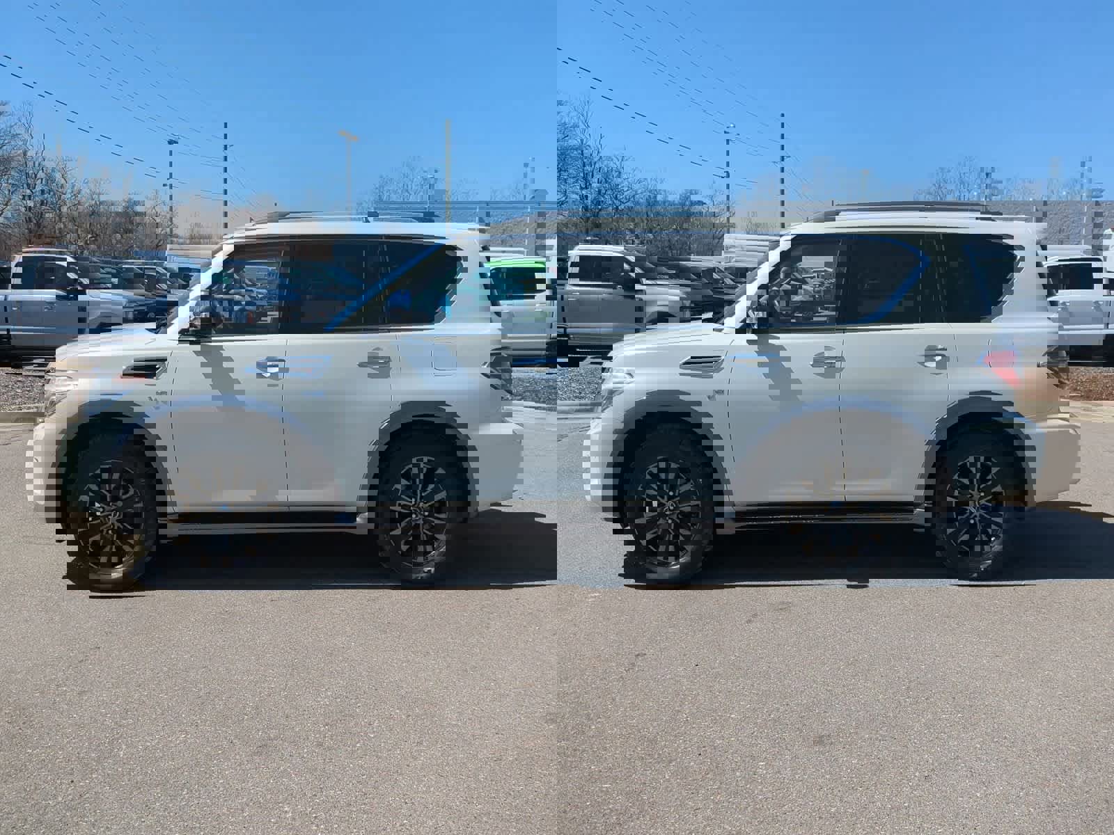 Used 2017 Nissan Armada Platinum image 2