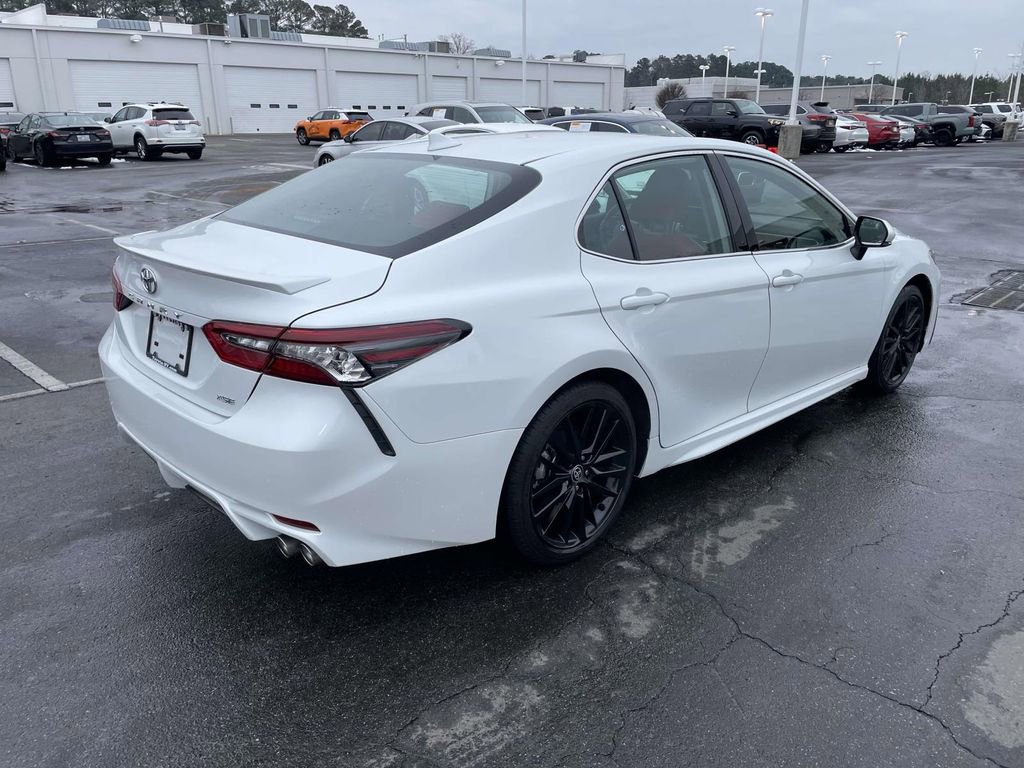 Used 2023 Toyota Camry XSE image 9