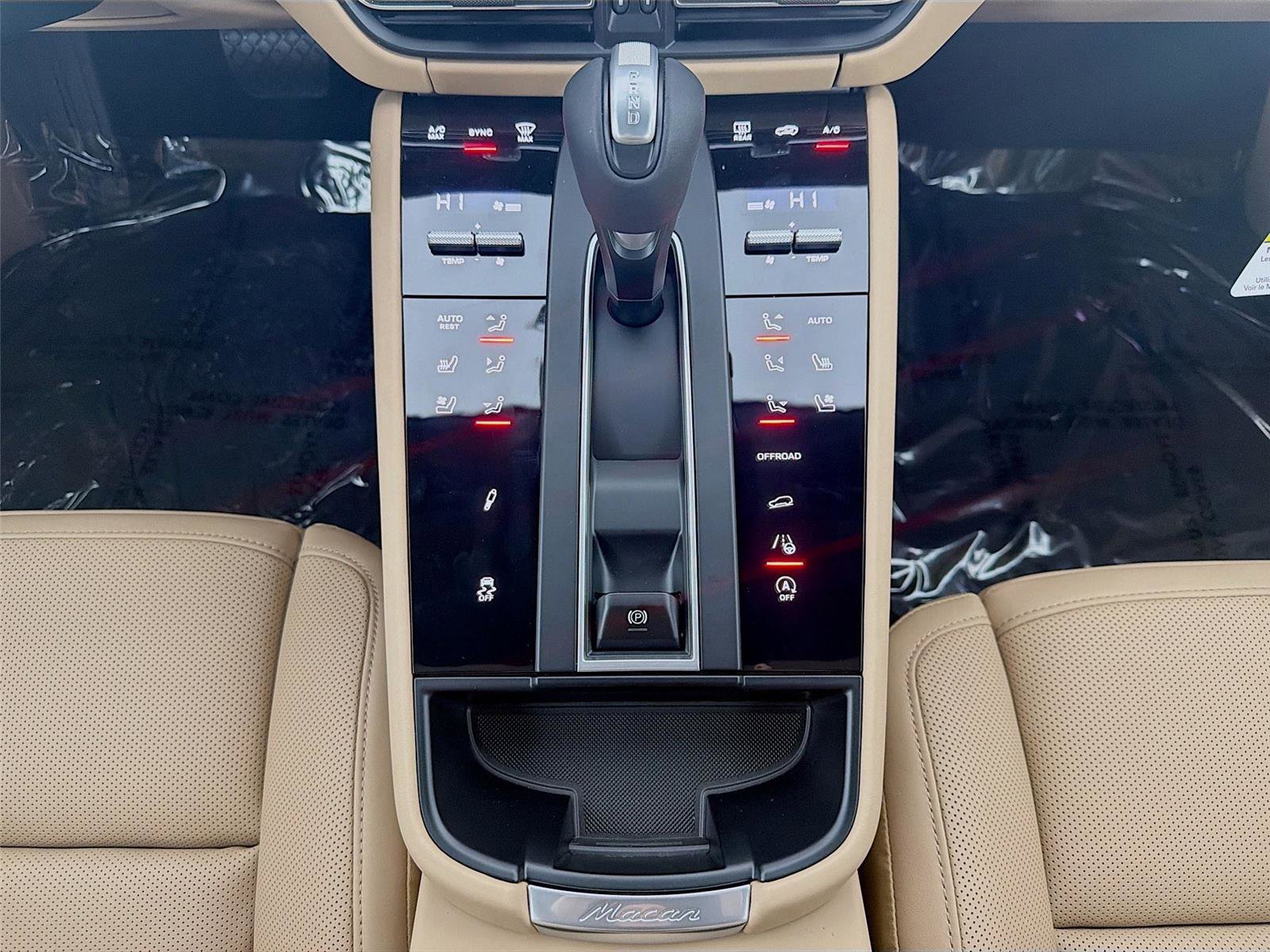 New 2026 Porsche Macan Turbo image 19