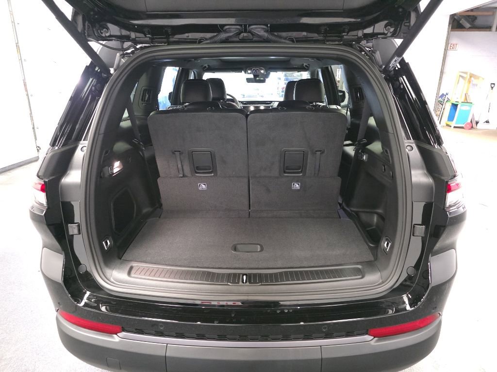 New 2026 Jeep Grand Cherokee L Limited AWD/4WD image 29