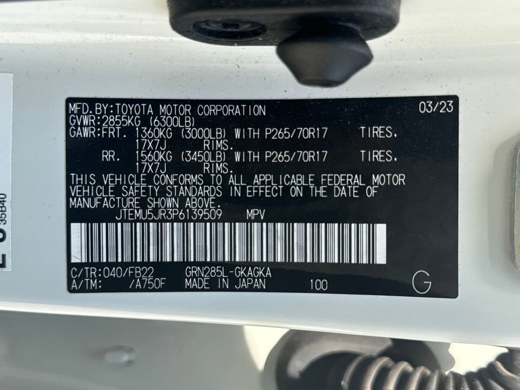 Used 2023 Toyota 4Runner SR5 image 30