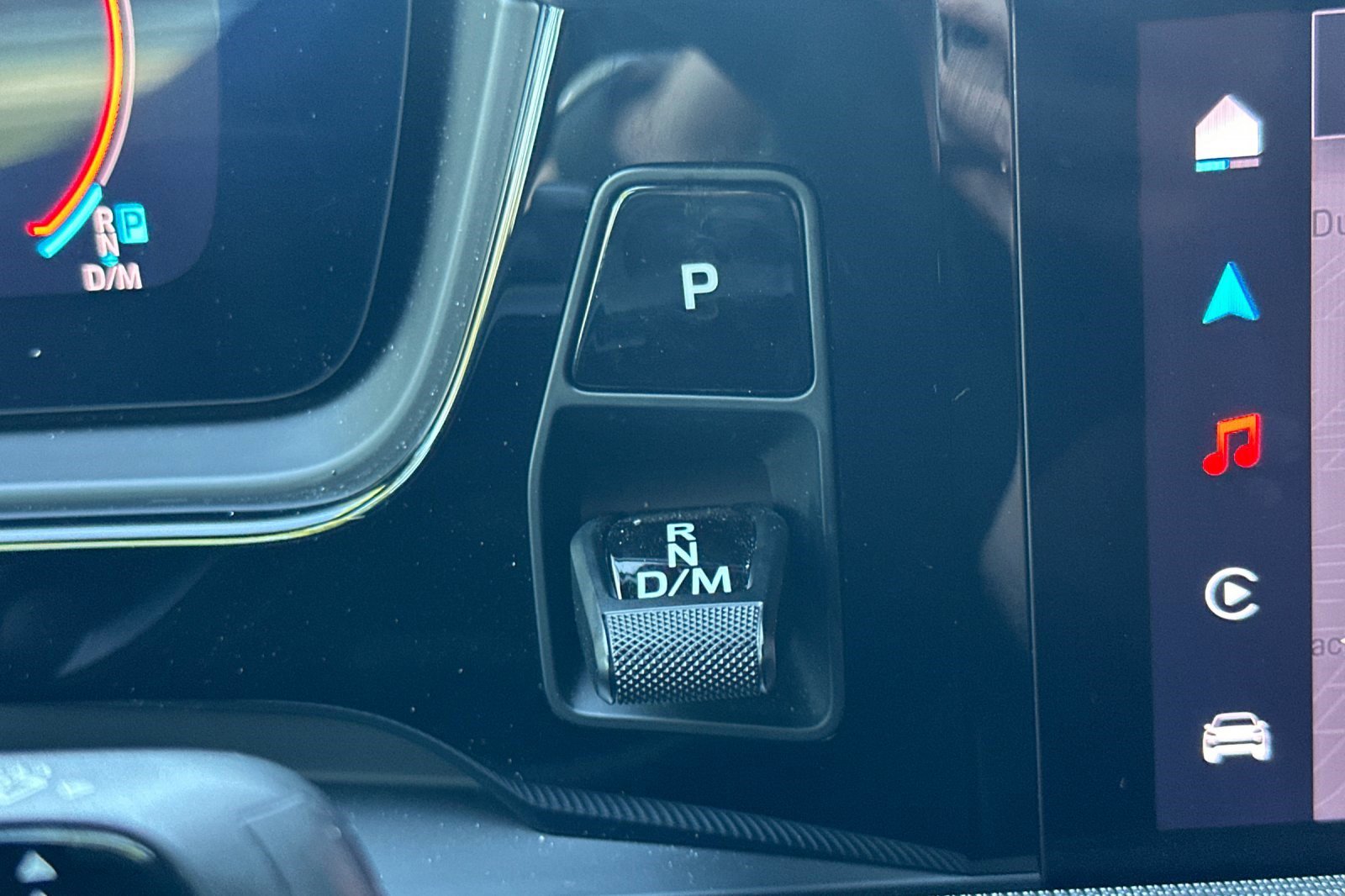 Used 2025 Porsche Cayenne S image 29