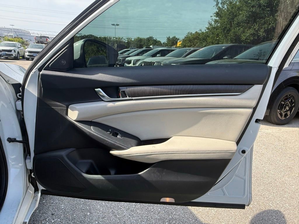 Used 2018 Honda Accord EX-L image 13