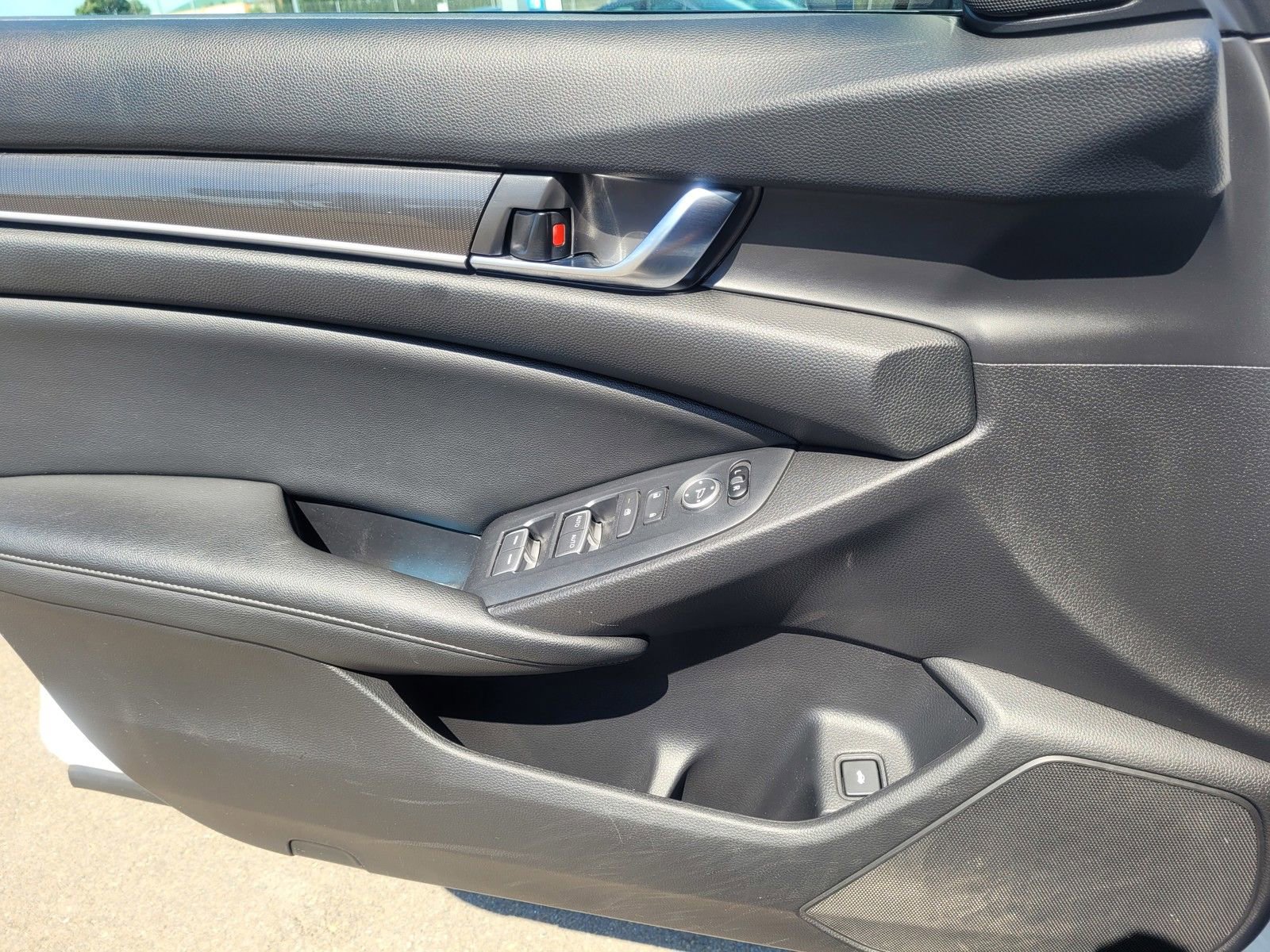 Used 2020 Honda Accord Sport image 27