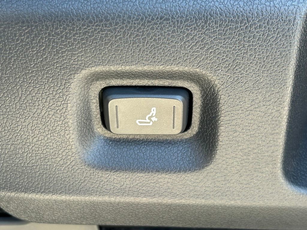 New 2026 Toyota Tacoma SR image 21