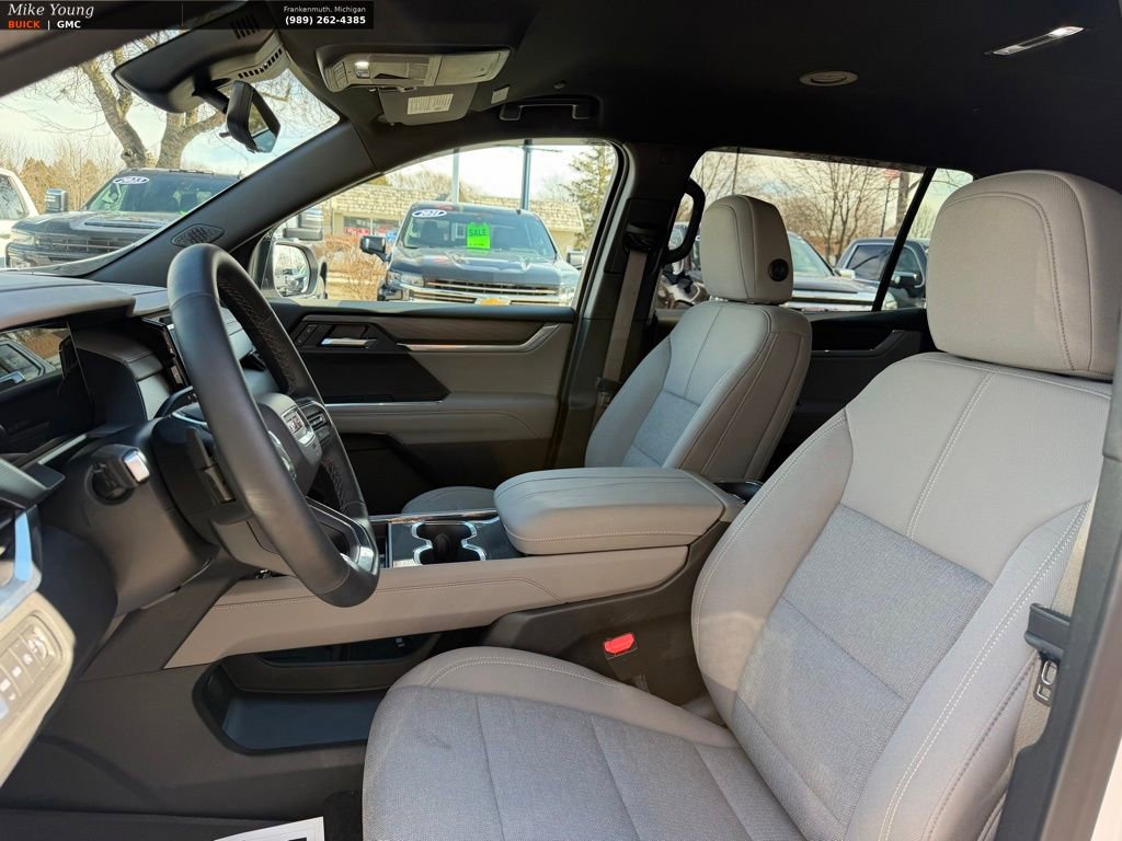 Used 2026 GMC Acadia Elevation image 18