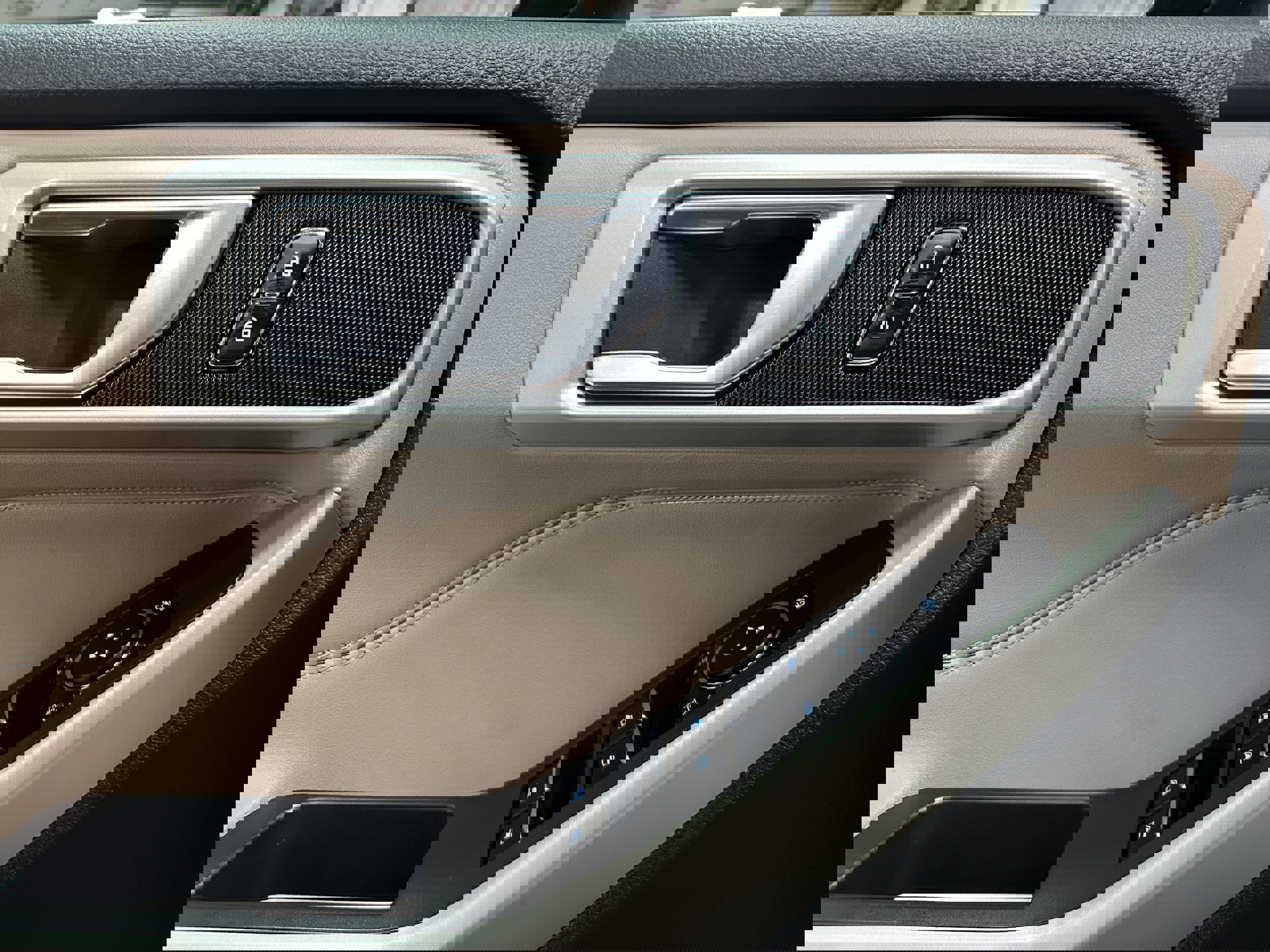 Certified 2023 Ford Explorer XLT w/ Equipment Group 202A image 12