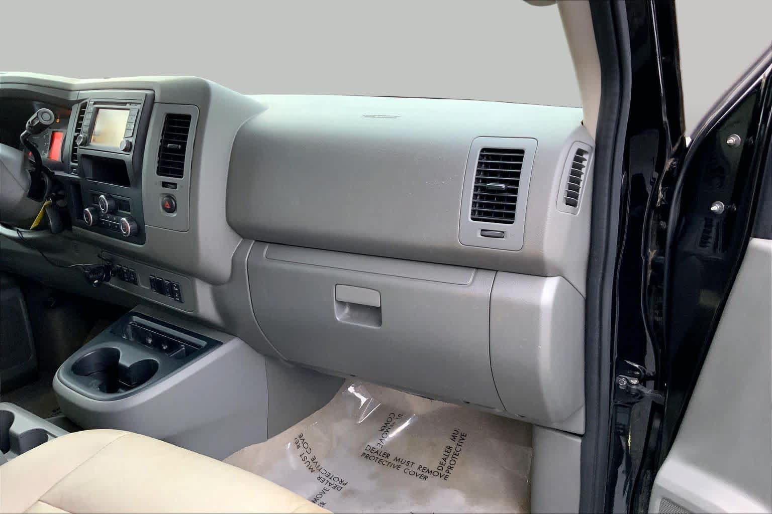 Used 2021 Nissan NV 3500 SL RWD image 16