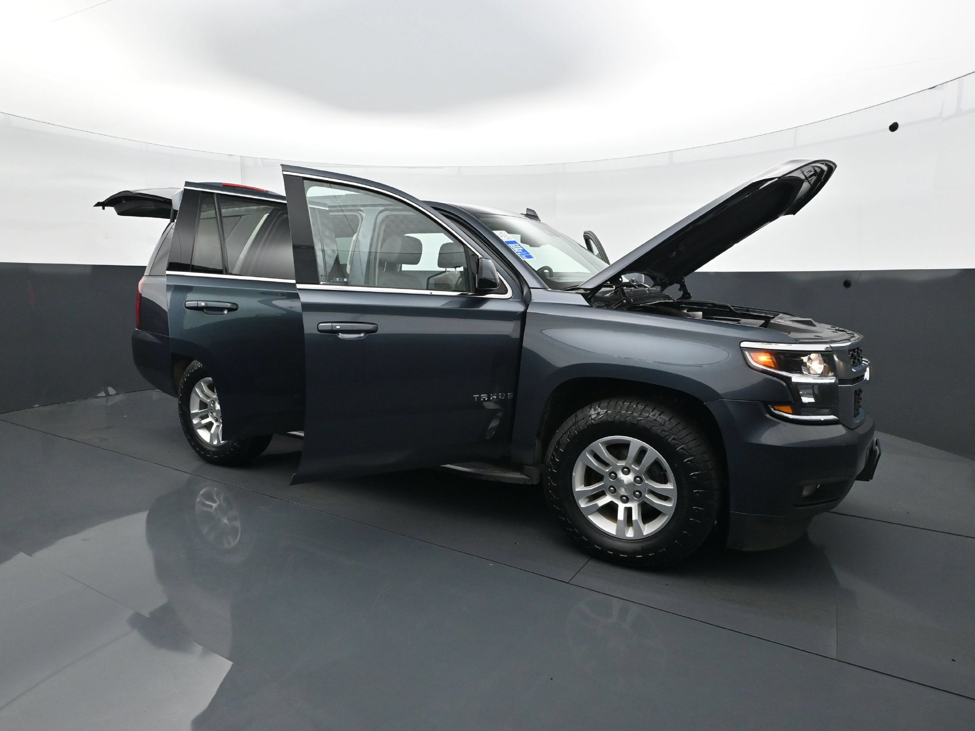 Used 2020 Chevrolet Tahoe LT AWD/4WD image 40