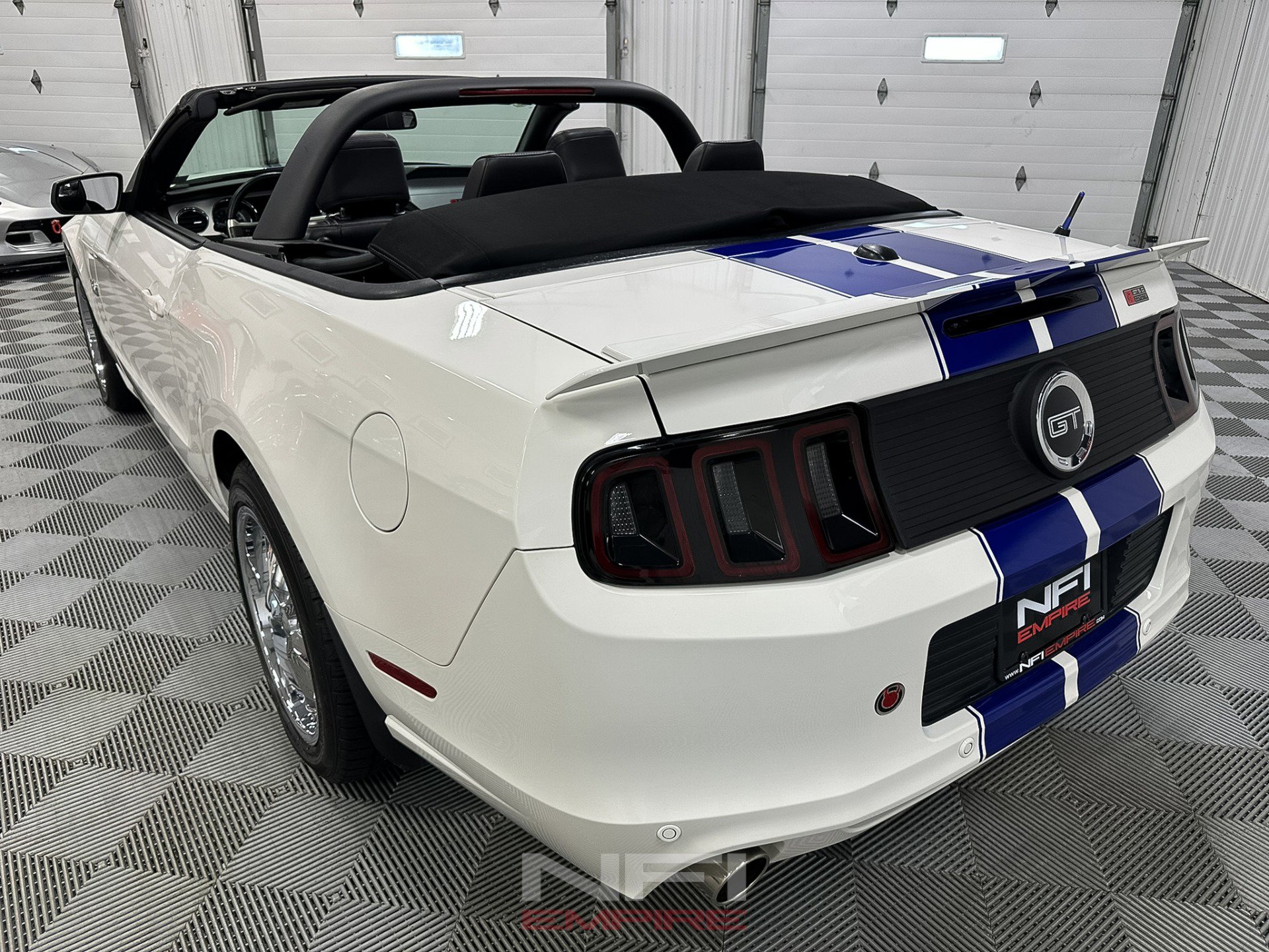 Used 2013 Ford Mustang GT Premium w/ Security Pkg image 18