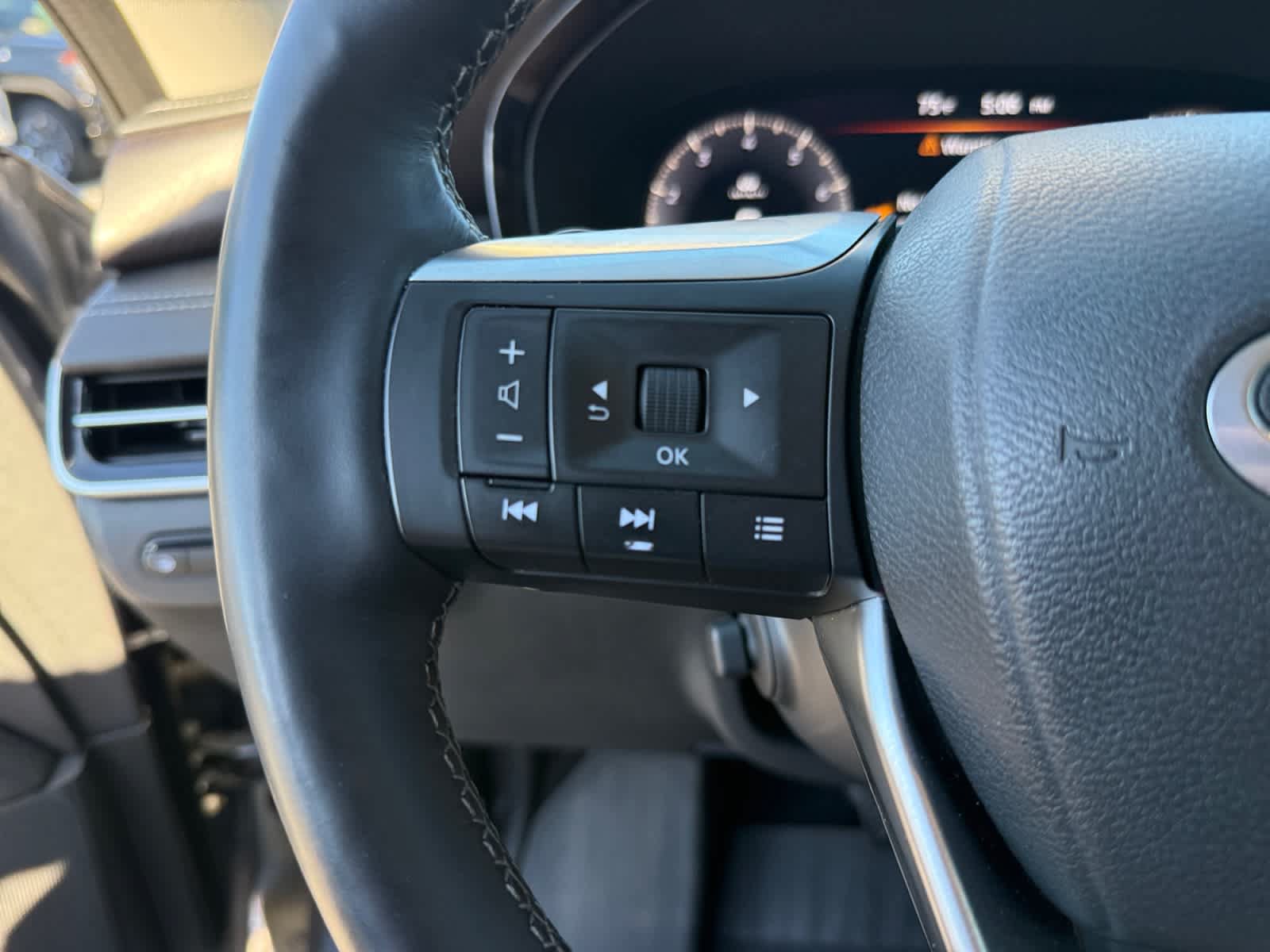 Used 2022 INFINITI QX60 Sensory w/ Vision Package AWD/4WD image 25