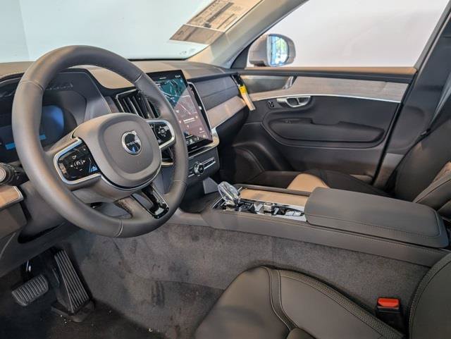 New 2026 Volvo XC90 B6 Plus w/ Protection Package Premier AWD/4WD image 8