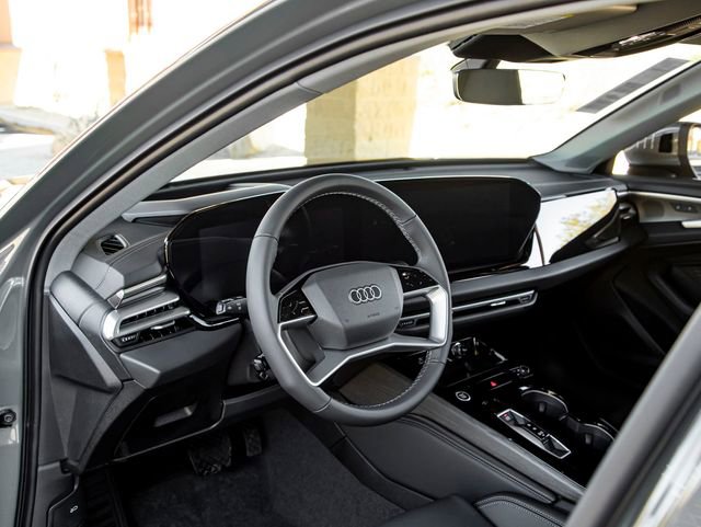 Used 2025 Audi A5 2.0T Premium Plus w/ Premium Plus image 18