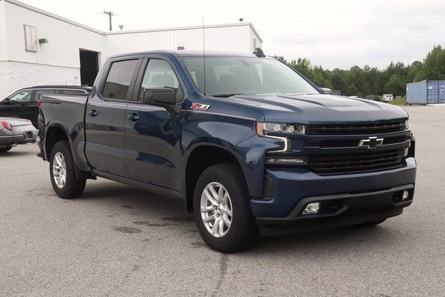 Used 2022 Chevrolet Silverado 1500 RST w/ Convenience Package II image 3