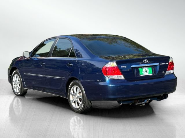 Used 2005 Toyota Camry XLE w/ VSC & Side Airbag Pkg FWD image 6