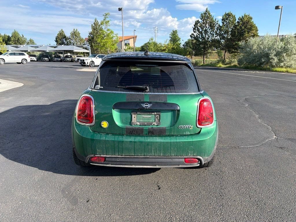 Used 2022 MINI Cooper SE w/ Driver Assistance Package FWD image 4