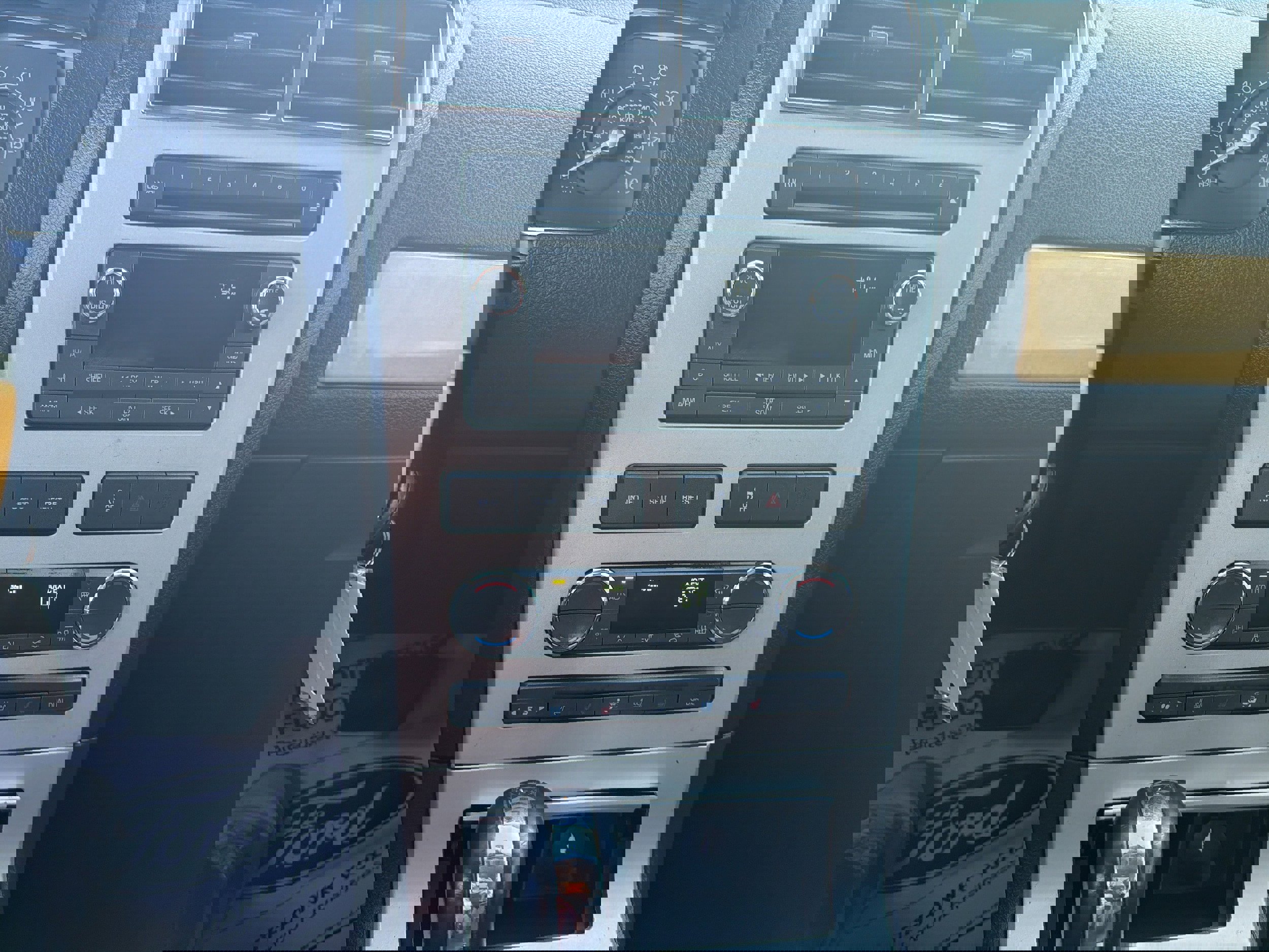 Used 2008 Lincoln MKX 2WD image 15