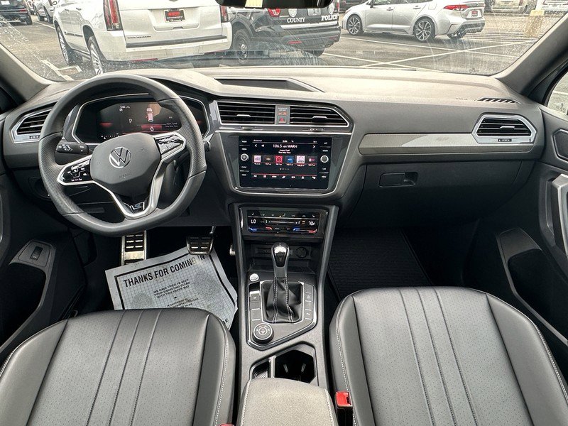 Used 2024 Volkswagen Tiguan SE R-Line w/ MDO Package, Two-Row image 14