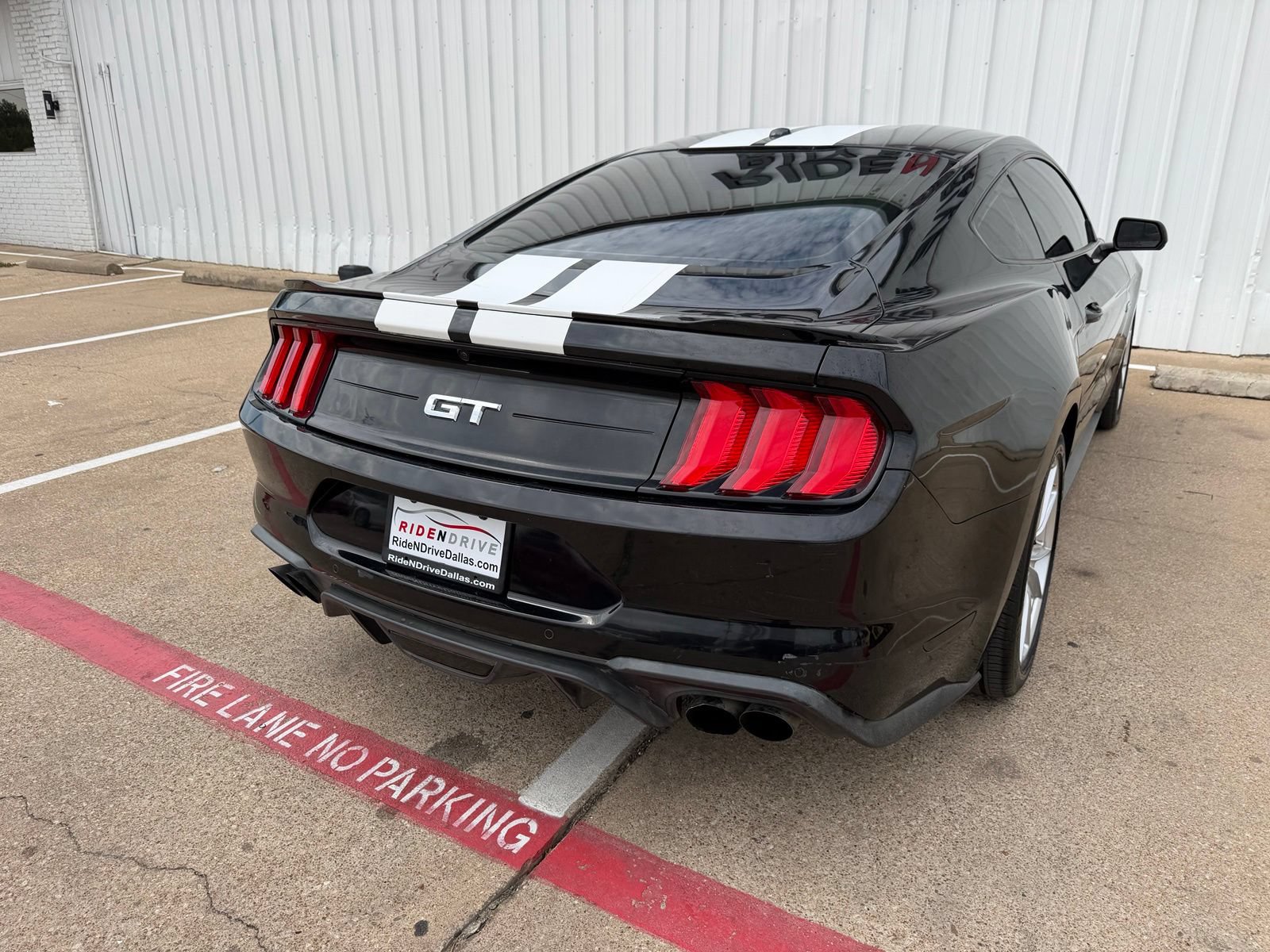 Used 2018 Ford Mustang GT Premium RWD image 6