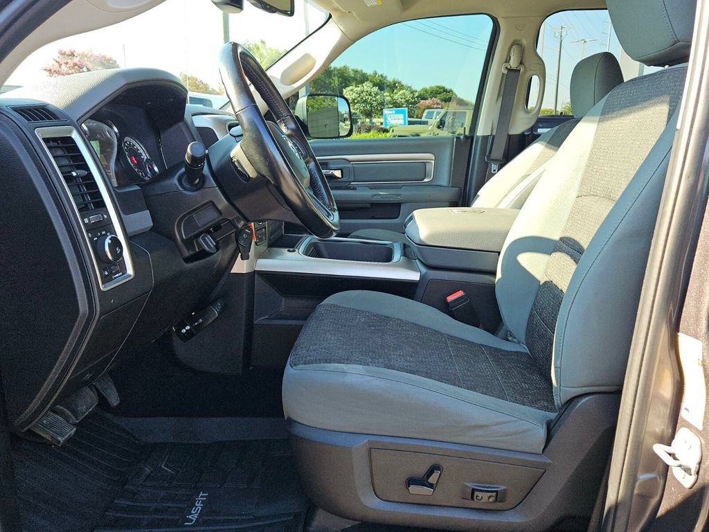 Used 2020 RAM 1500 Warlock AWD/4WD image 10