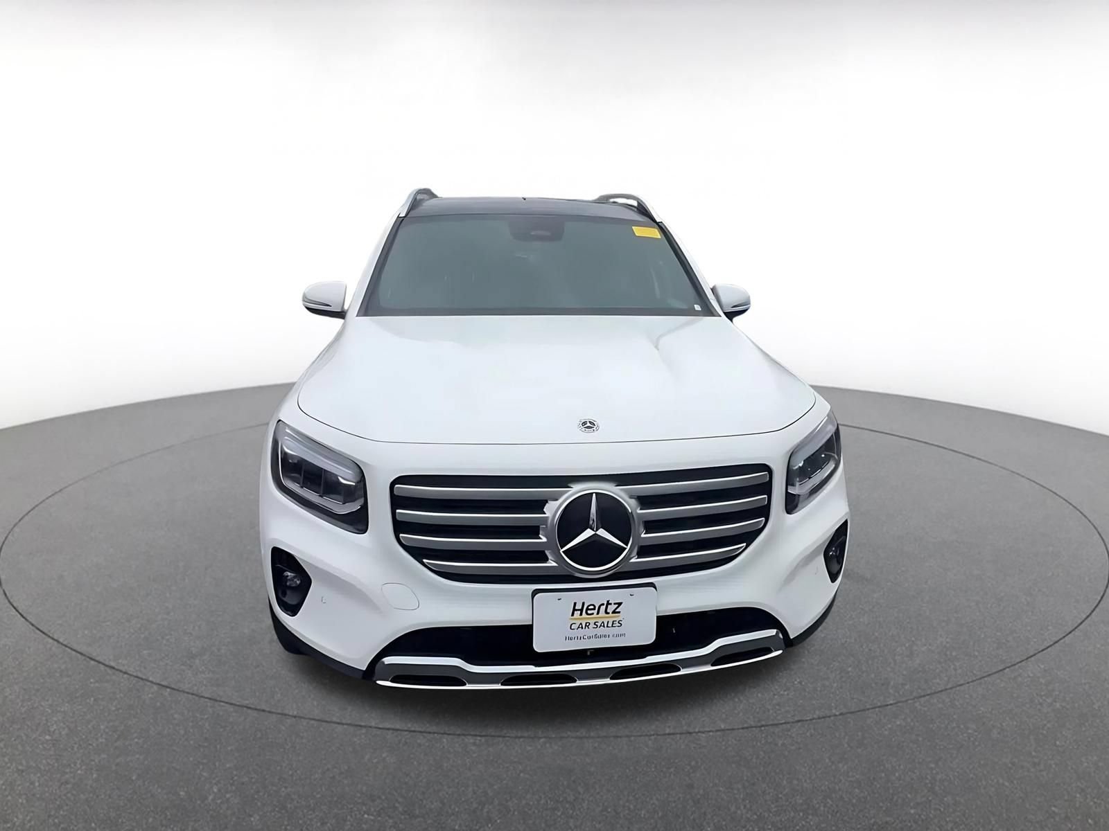Used 2025 Mercedes-Benz GLB 250 image 3