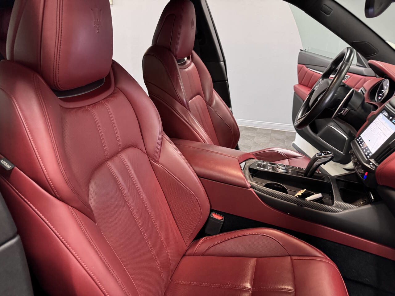 Used 2021 Maserati Levante S GranSport image 35