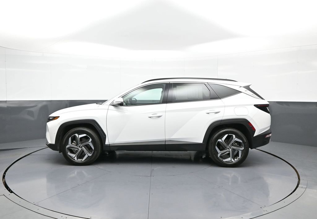 Certified 2023 Hyundai Tucson Limited AWD/4WD image 9