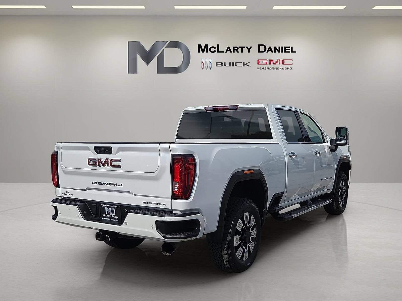 Used 2022 GMC Sierra 2500 Denali w/ Denali Ultimate Package AWD/4WD image 14