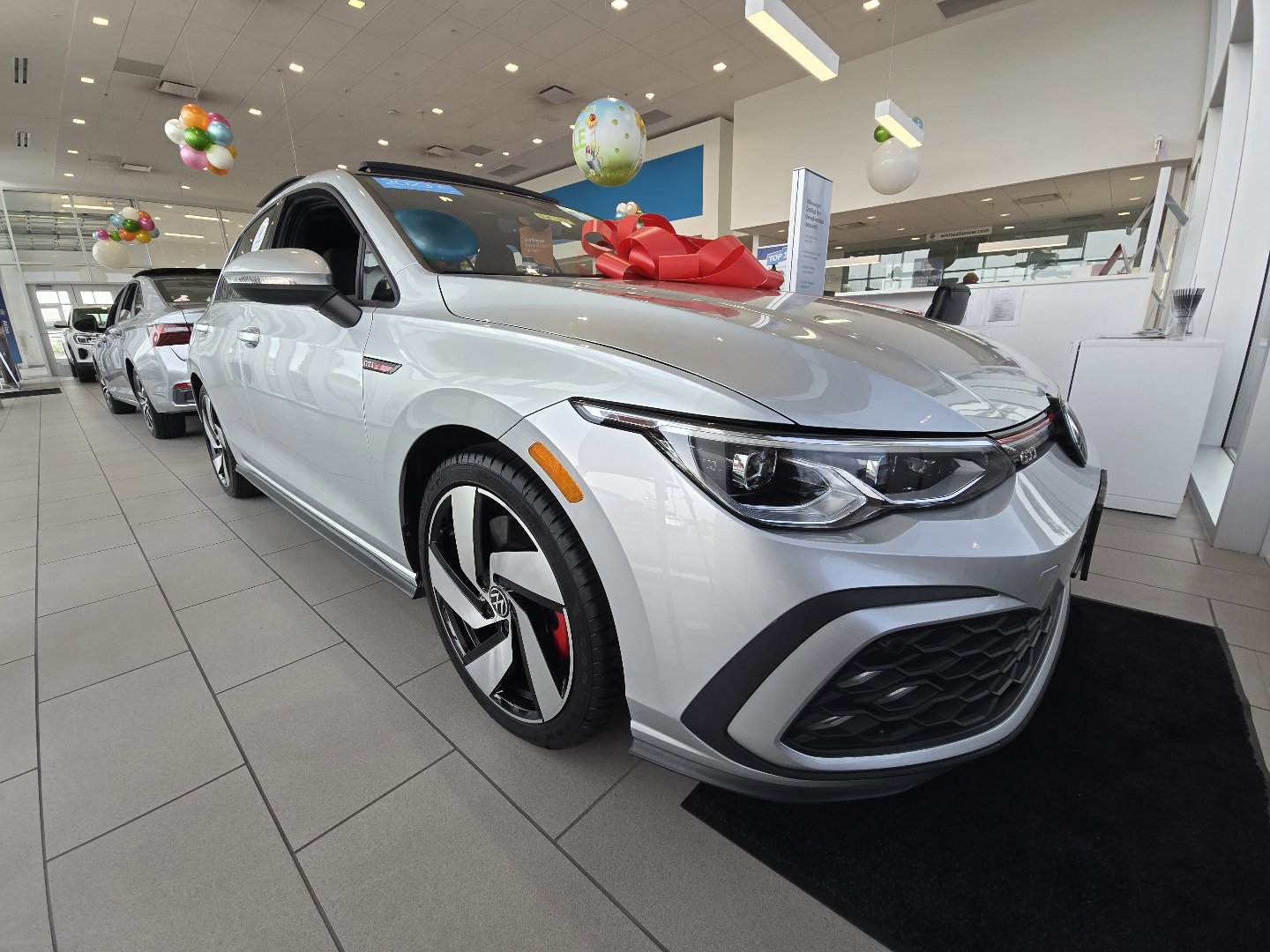 Certified 2023 Volkswagen GTI SE FWD image 2