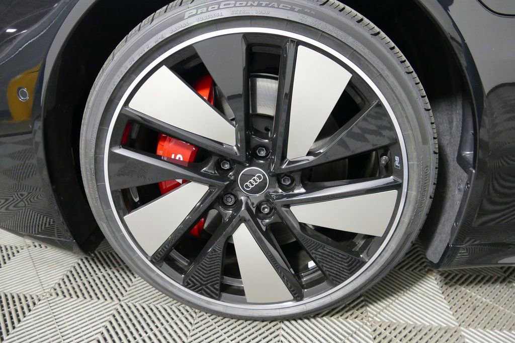 New 2026 Audi S e-tron GT Prestige image 9