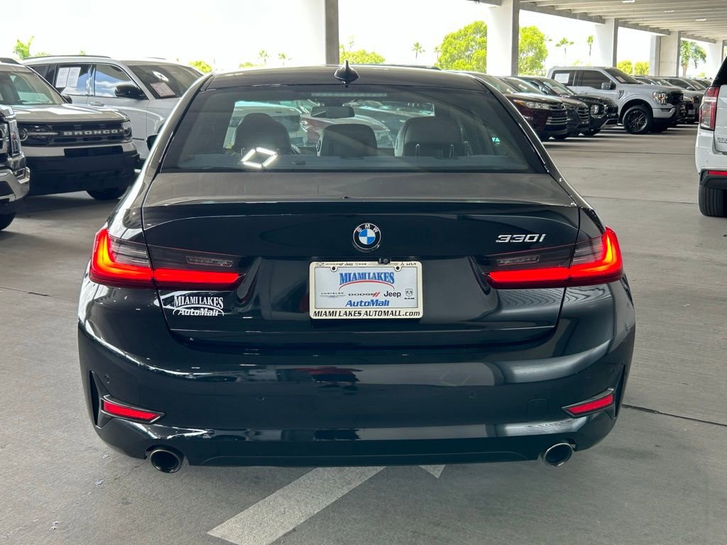 Used 2019 BMW 330i Sedan w/ Convenience Package image 3