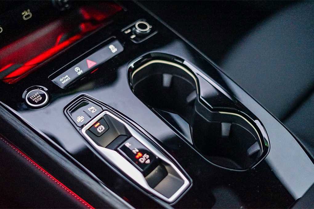 New 2025 Audi A5 2.0T Prestige image 24