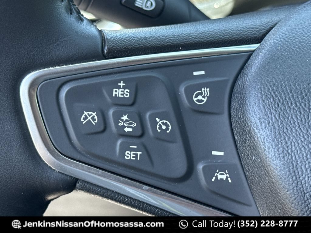 Used 2018 Chevrolet Equinox Premier FWD image 42