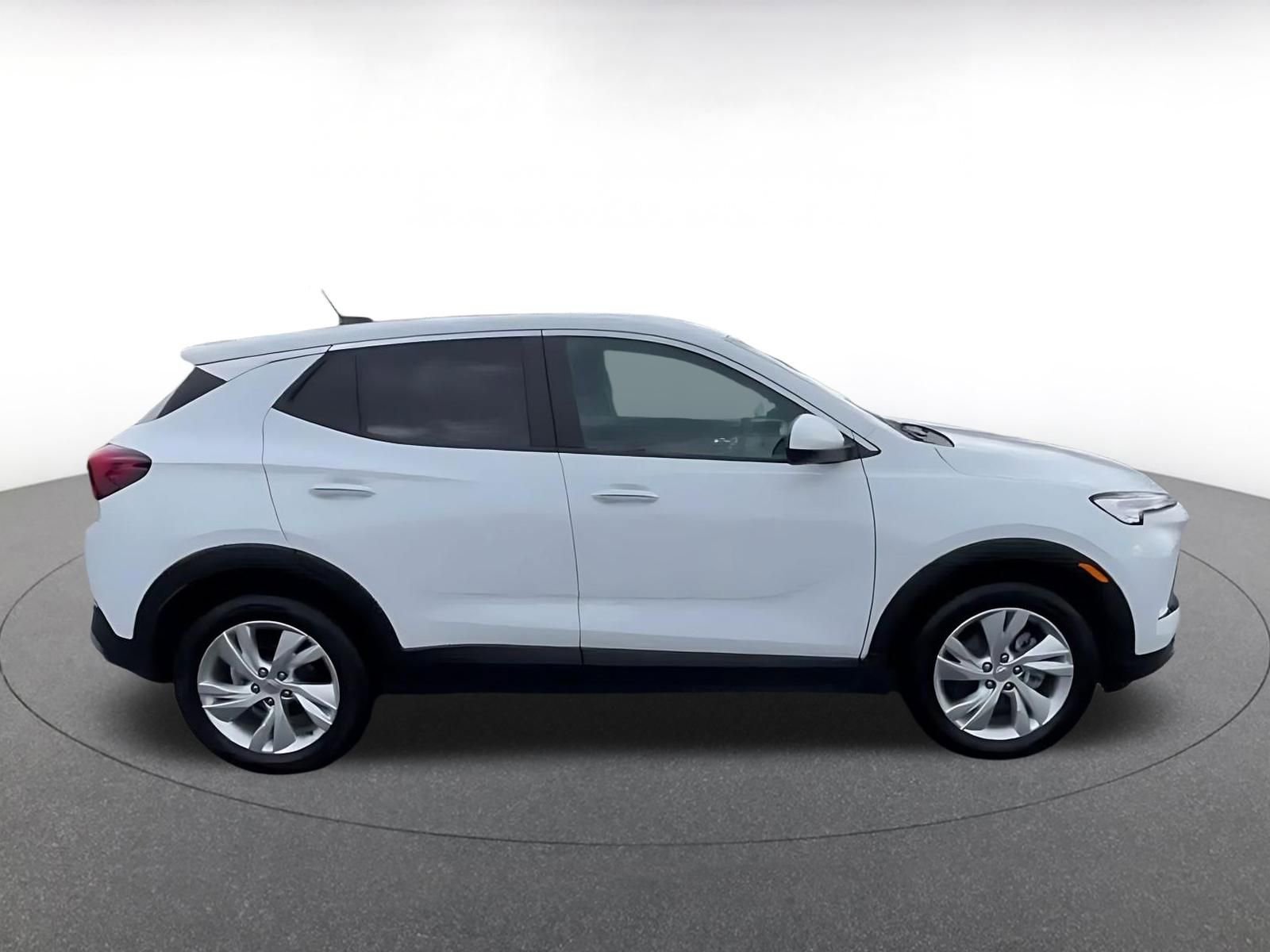 Used 2025 Buick Encore GX Preferred image 16