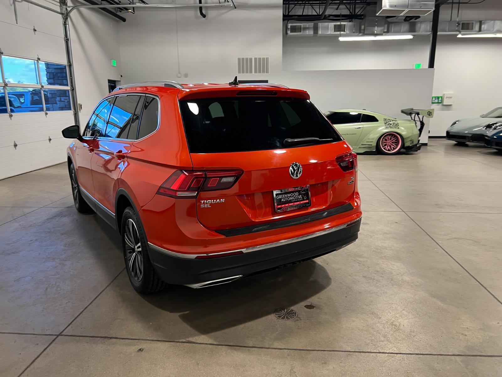 Used 2018 Volkswagen Tiguan SEL AWD/4WD image 5