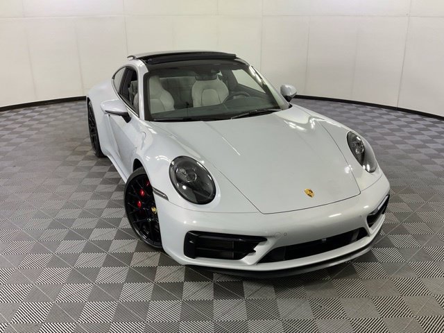 Used 2024 Porsche 911 Carrera GTS RWD image 38