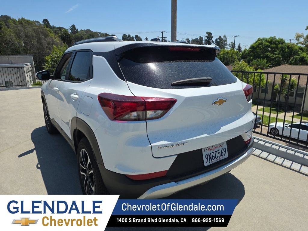 Certified 2025 Chevrolet TrailBlazer LT FWD image 3