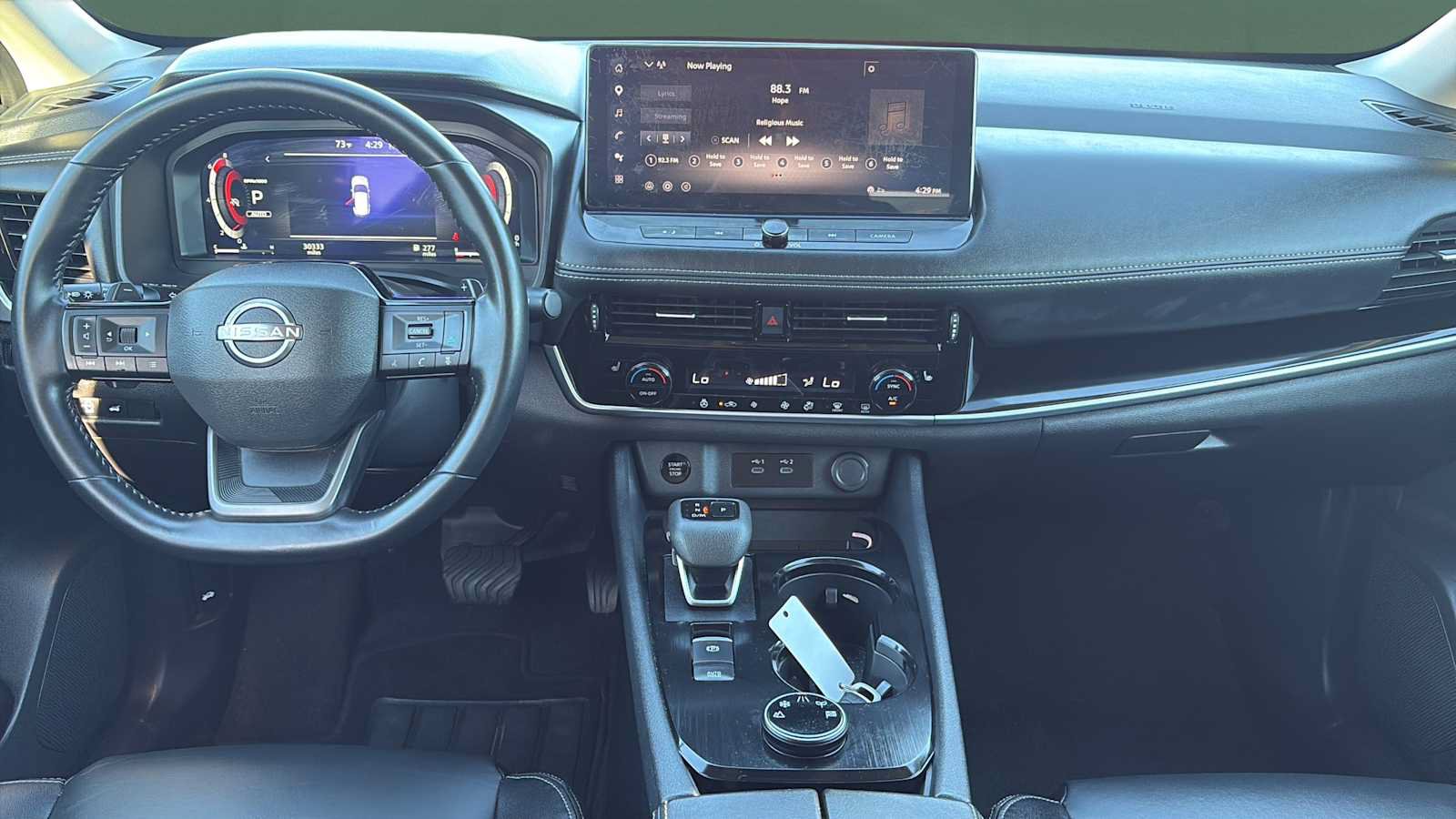 Used 2026 Nissan Rogue SL AWD/4WD image 19