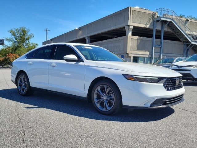 Certified 2024 Honda Accord EX image 3