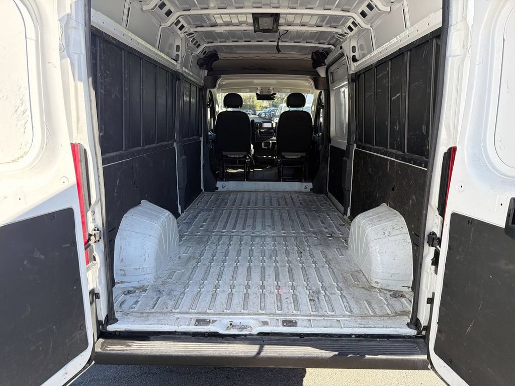 Used 2025 RAM ProMaster 3500 w/ Convenience Group FWD image 19