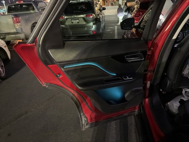 Used 2018 Jaguar F-PACE Prestige image 9