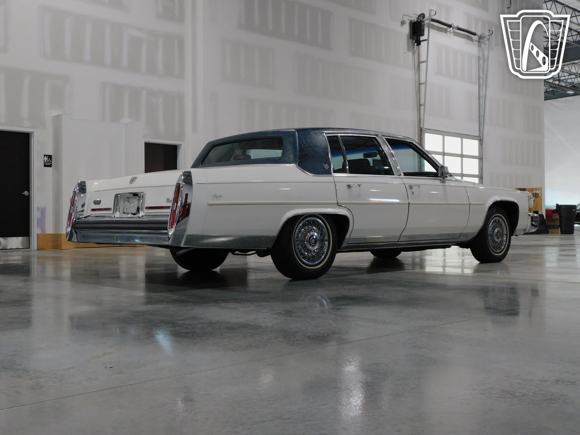 Used 1988 Cadillac Brougham image 31